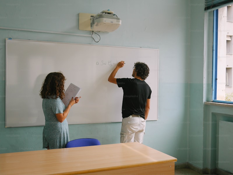 Kişiselleştirilmiş Öğrenme: Yapay Zeka Eğitimi Nasıl Şekillendiriyor?